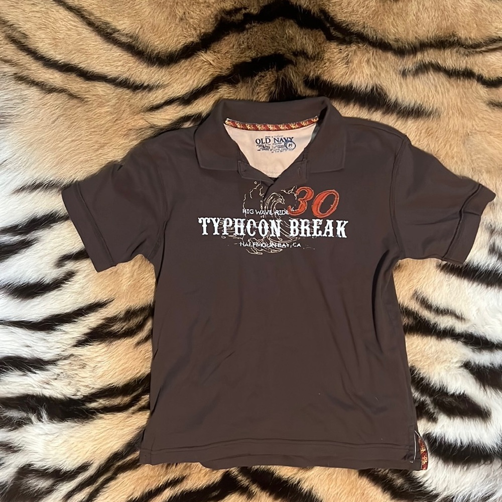 Y2k vintage old navy typhoon tee shirt